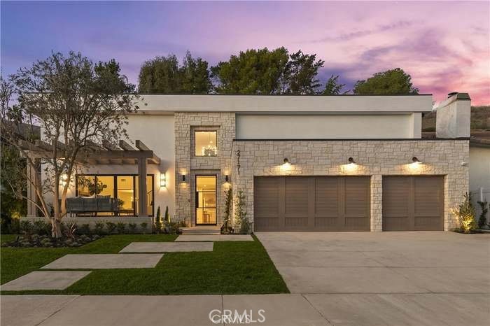 27171 Calle Delgado