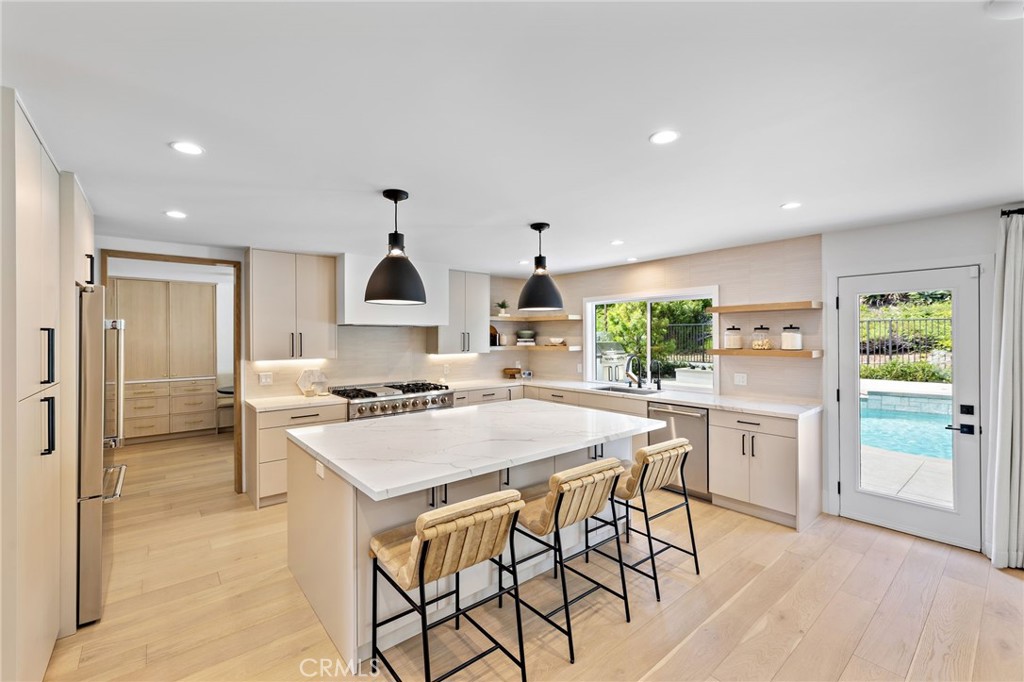 27171 Calle Delgado