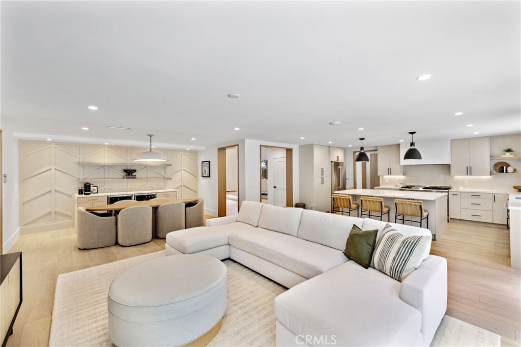 27171 Calle Delgado