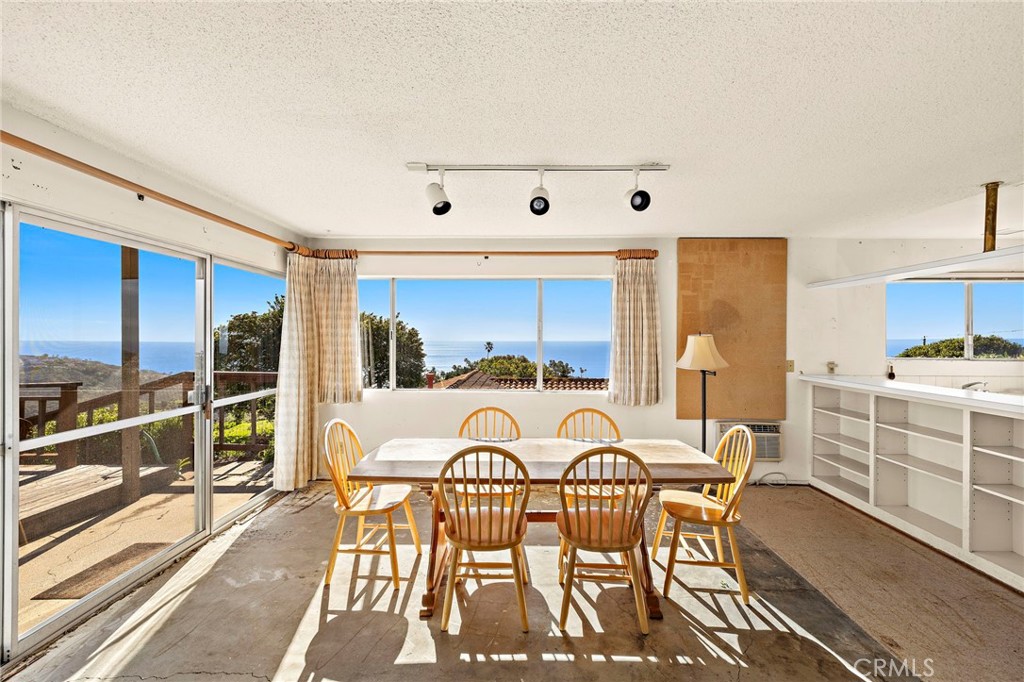 2555 Temple Hills Drive