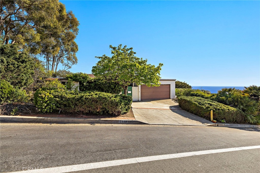 2555 Temple Hills Drive