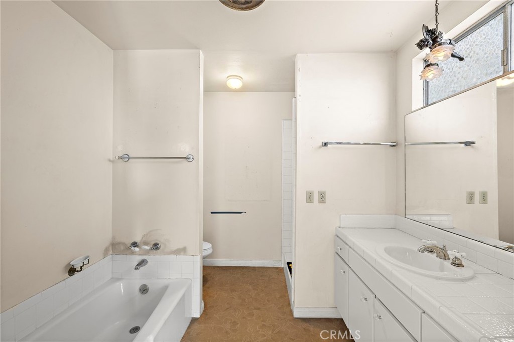 2555 Temple Hills Drive