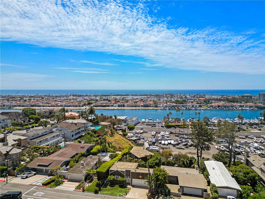 2209 Cliff Drive