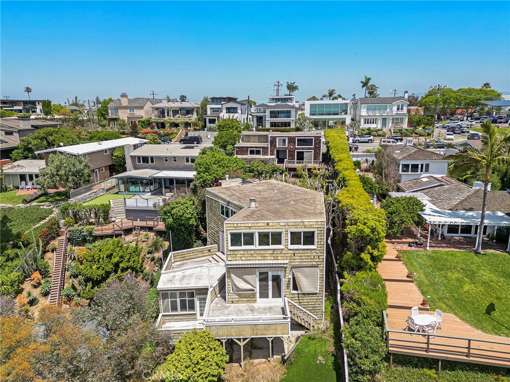 2209 Cliff Drive