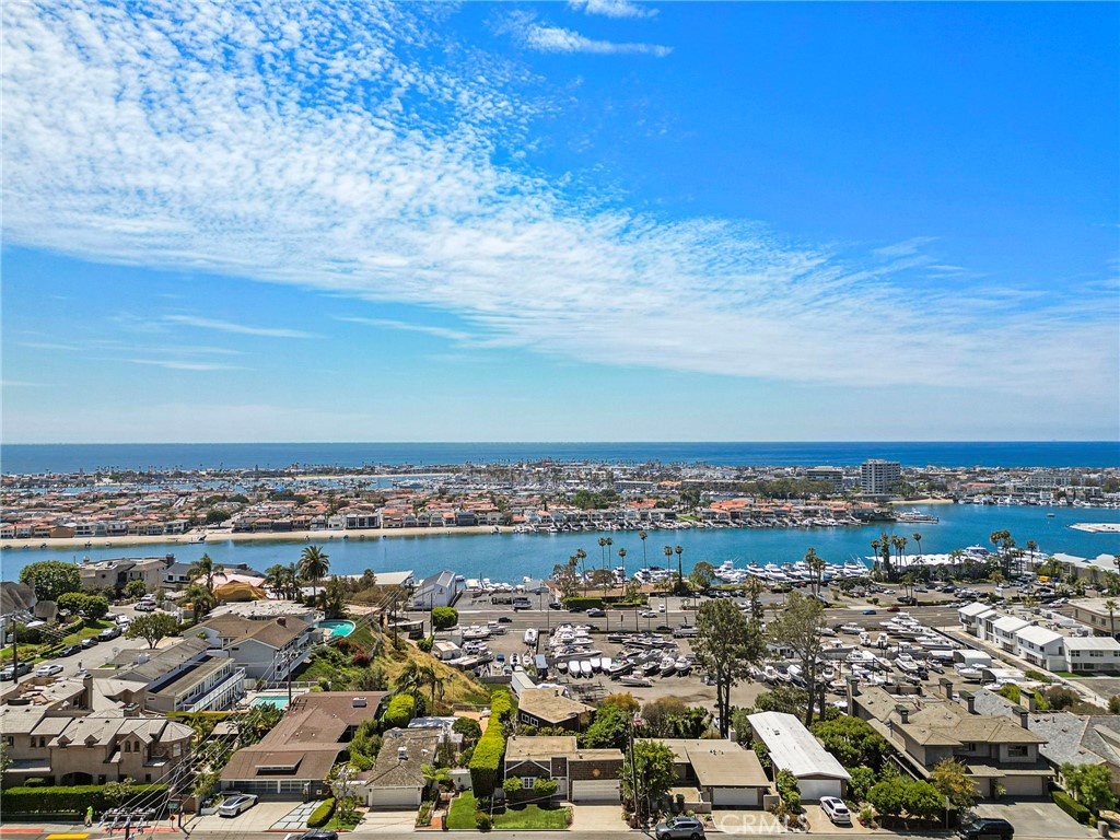 2209 Cliff Drive