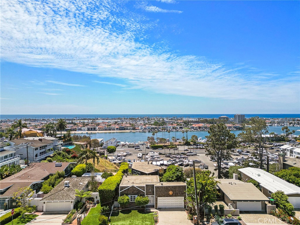 2209 Cliff Drive