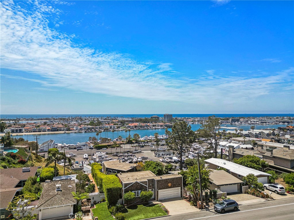 2209 Cliff Drive