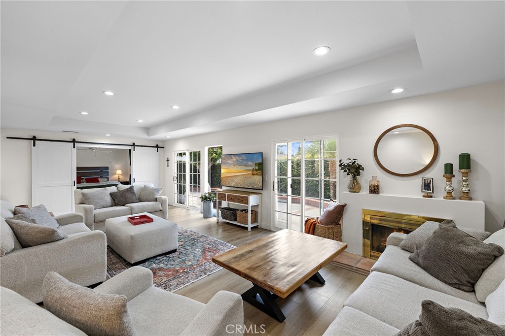2435 Marseilles Way