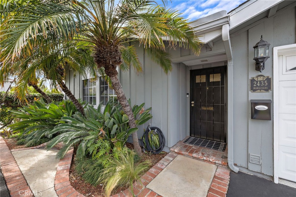 2435 Marseilles Way