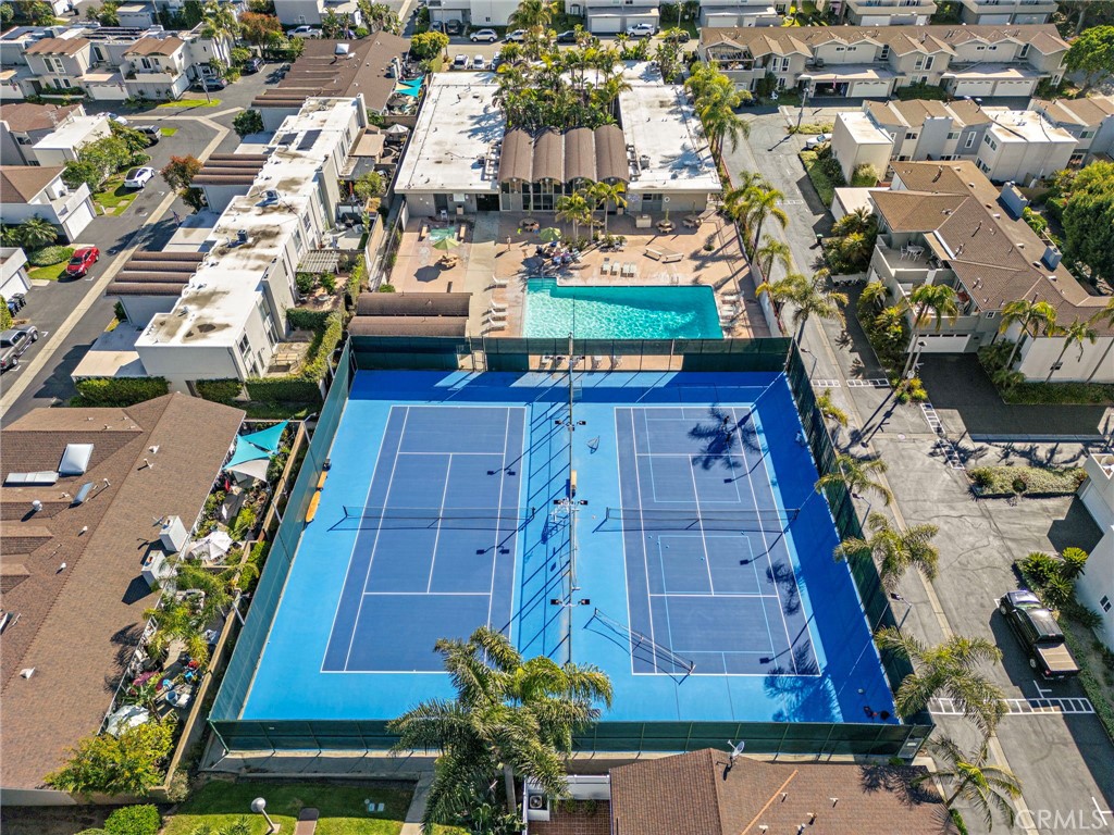 2435 Marseilles Way