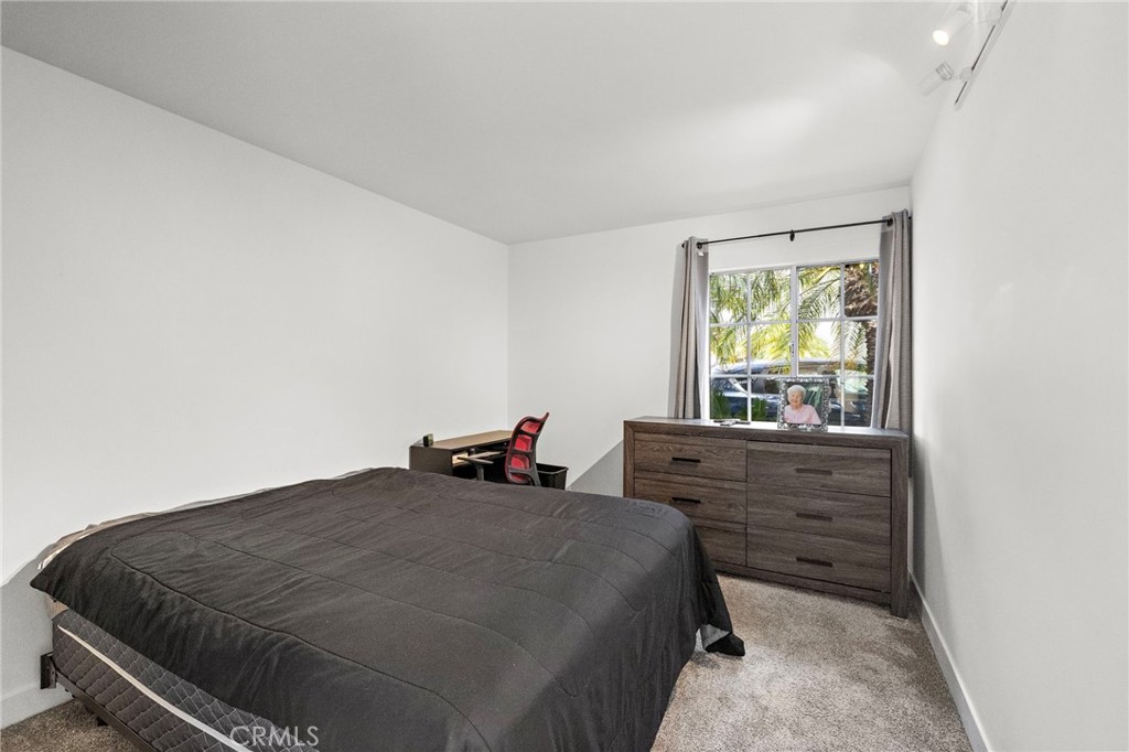 2435 Marseilles Way