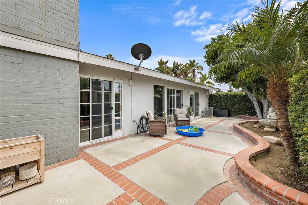 2435 Marseilles Way