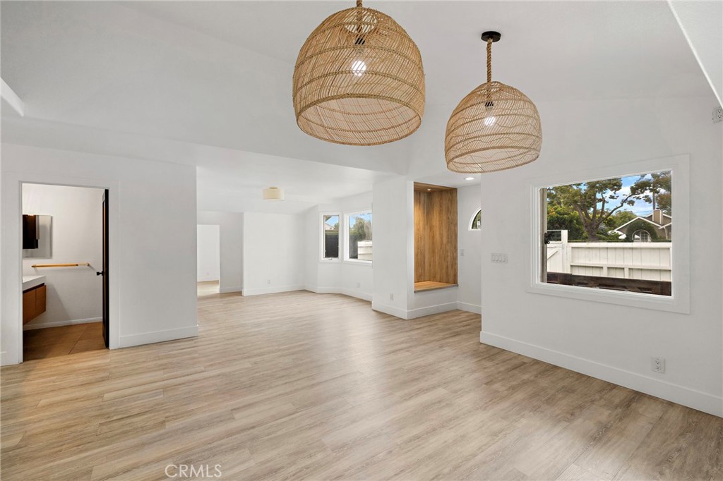 252 E 19th Street