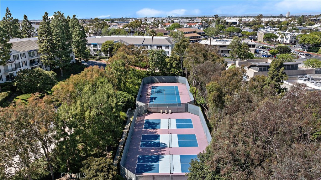 950 Cagney Lane 201