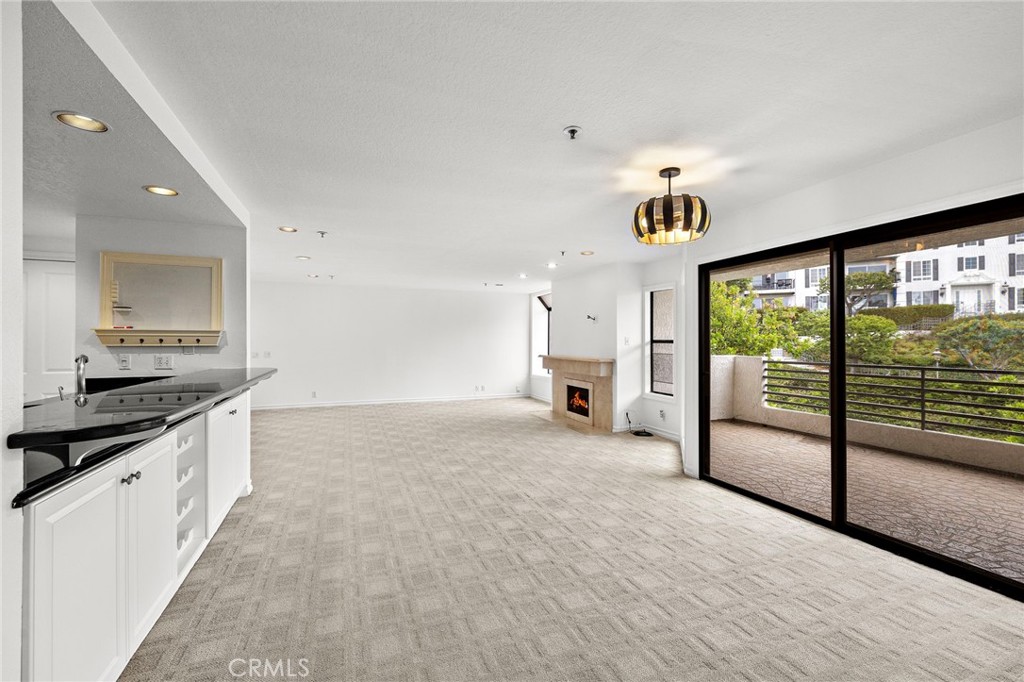 950 Cagney Lane 201