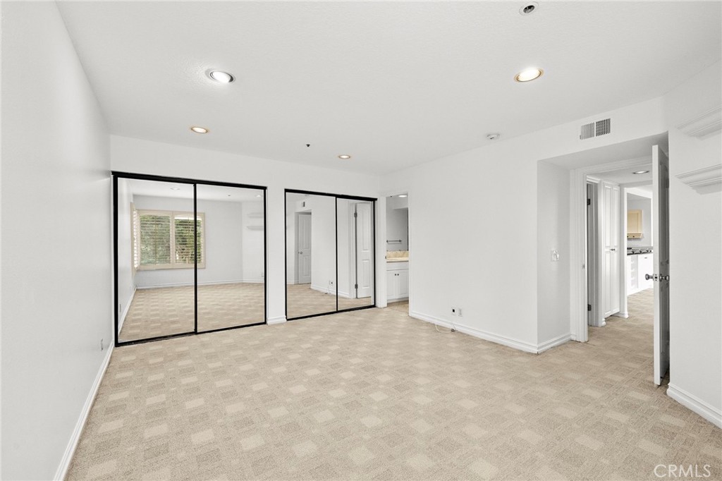 950 Cagney Lane 201