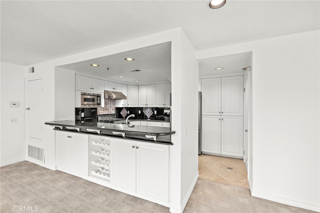 950 Cagney Lane 201