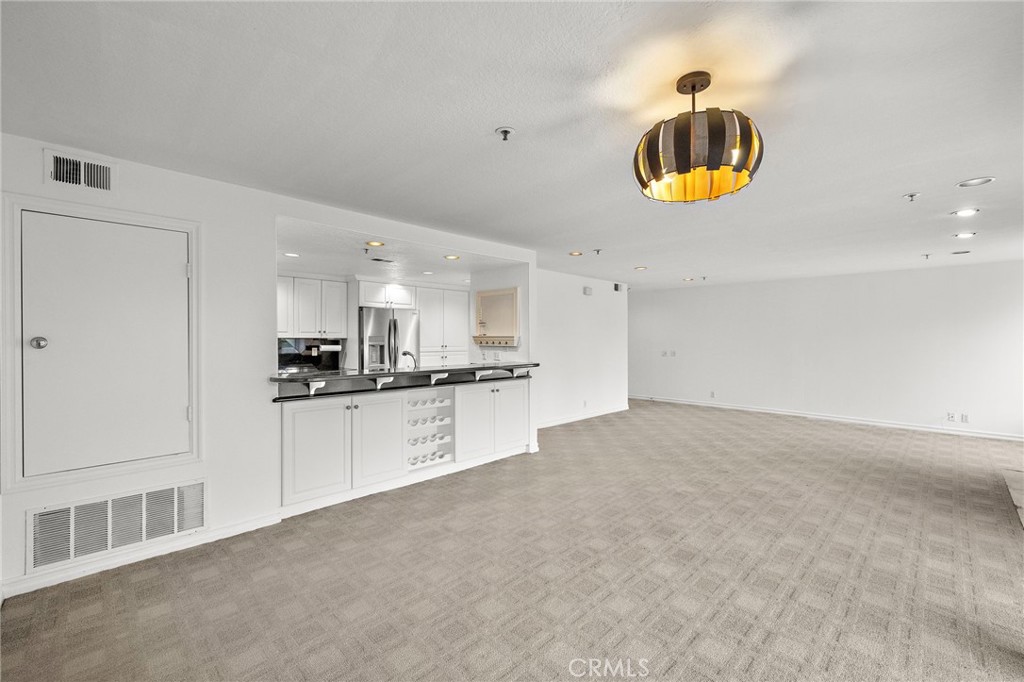 950 Cagney Lane 201