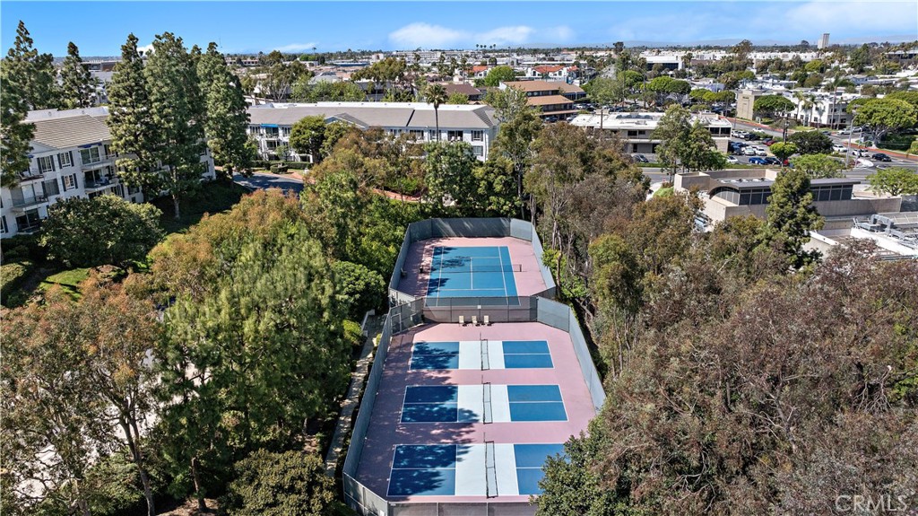 950 Cagney Lane 201