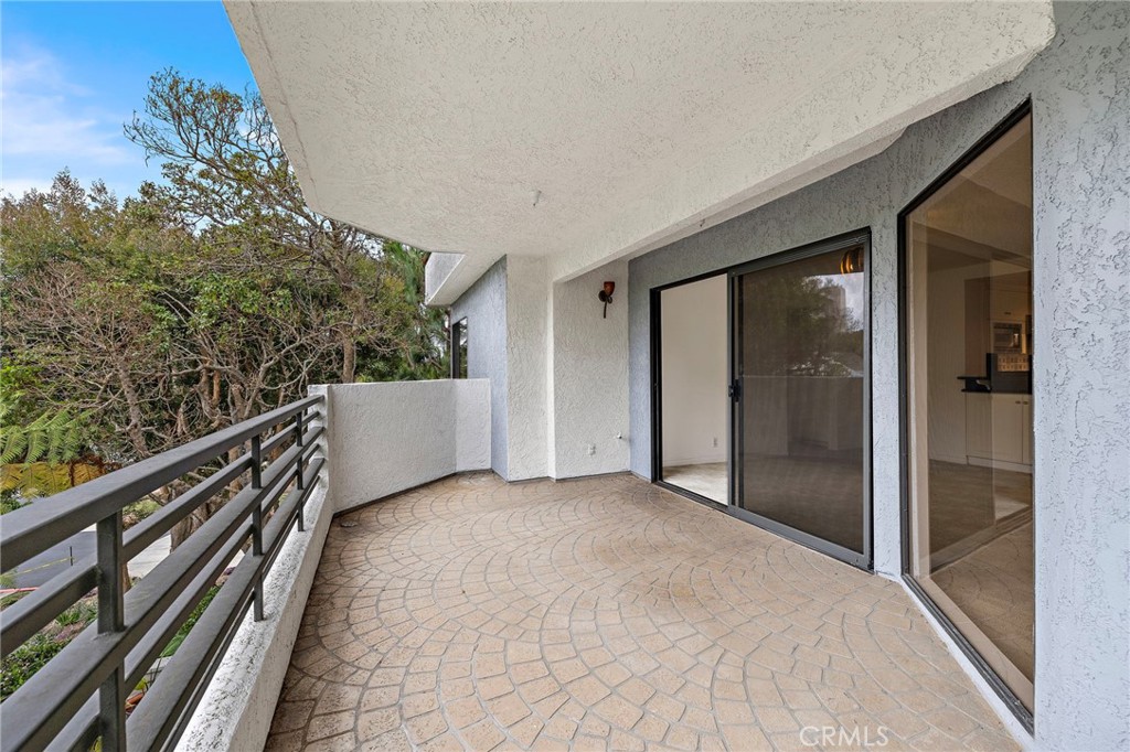 950 Cagney Lane 201