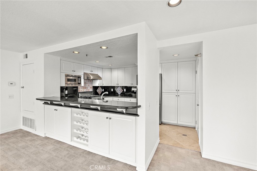 950 Cagney Lane 201