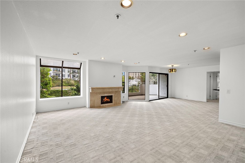 950 Cagney Lane 201