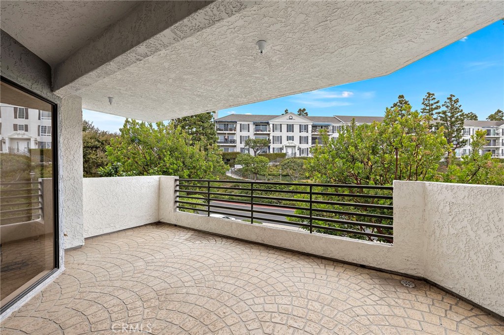 950 Cagney Lane 201