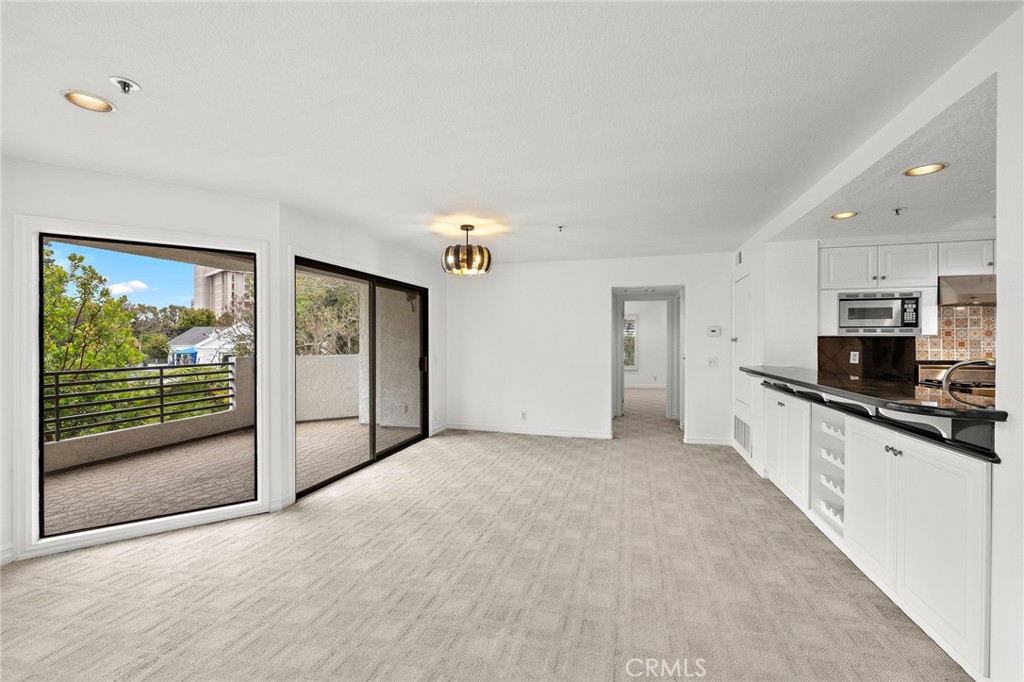 950 Cagney Lane 201