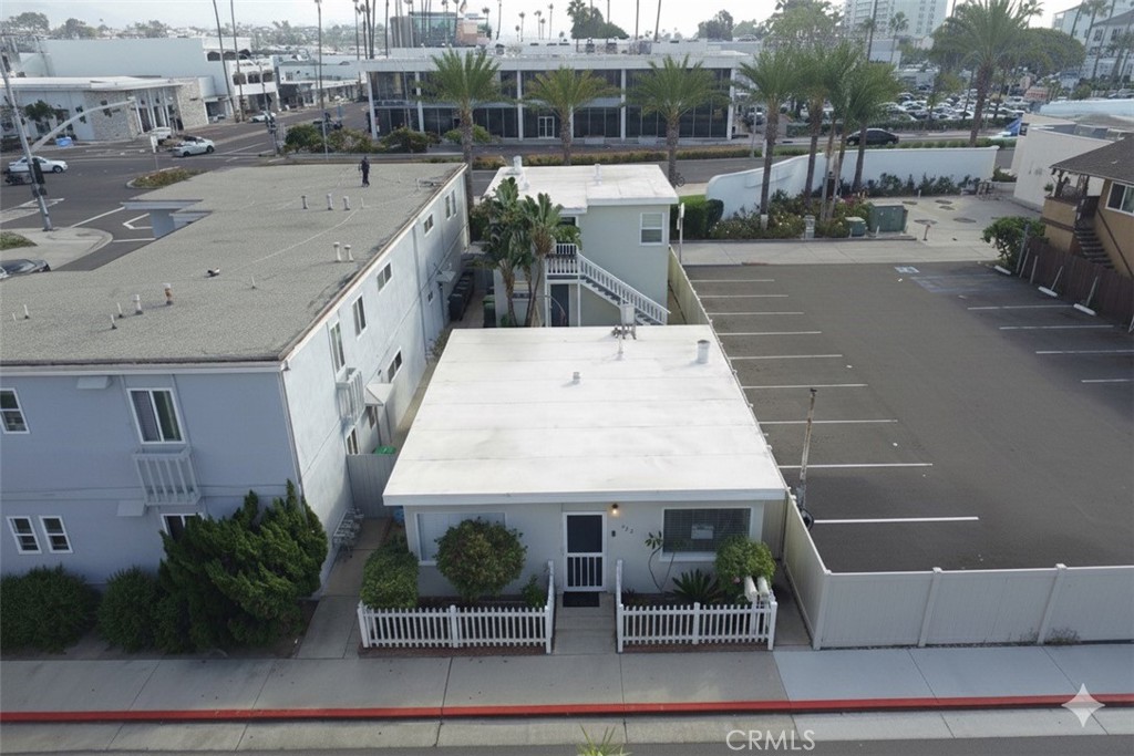 522 Clubhouse Avenue