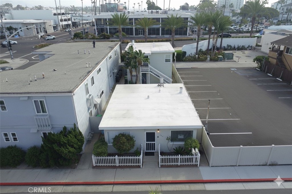 522 Clubhouse Avenue