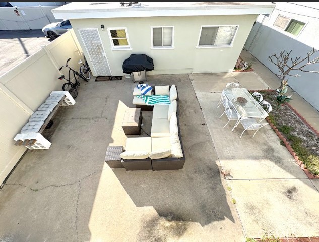 522 Clubhouse Avenue