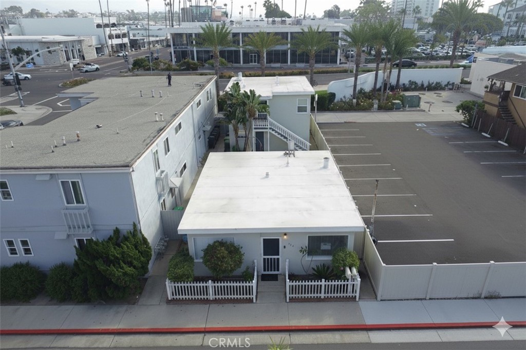 522 Clubhouse Avenue