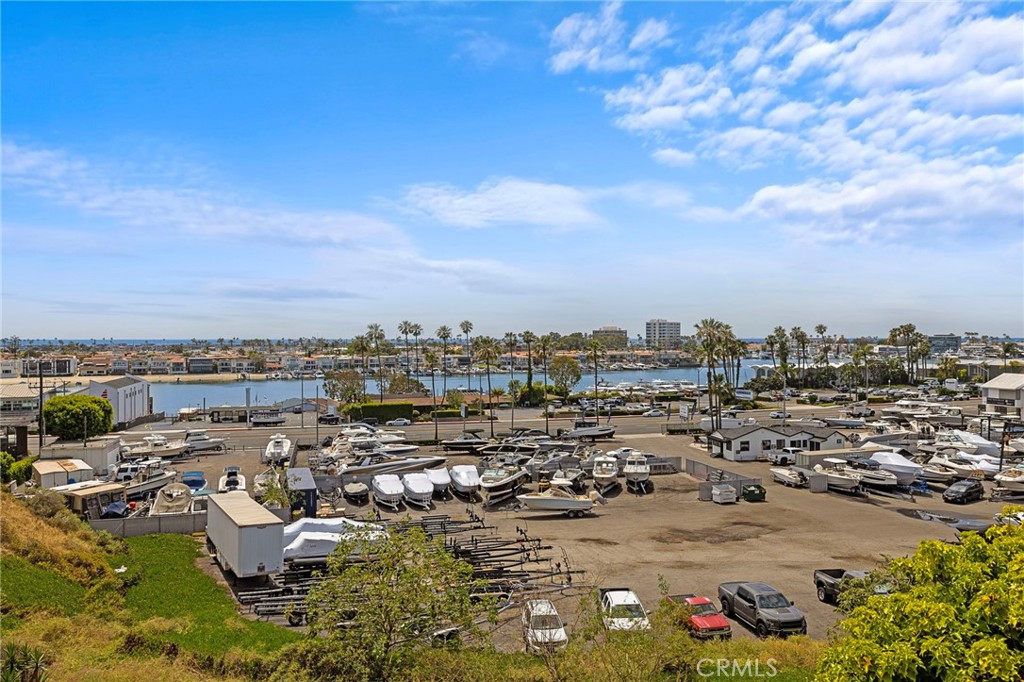 2209 Cliff Drive