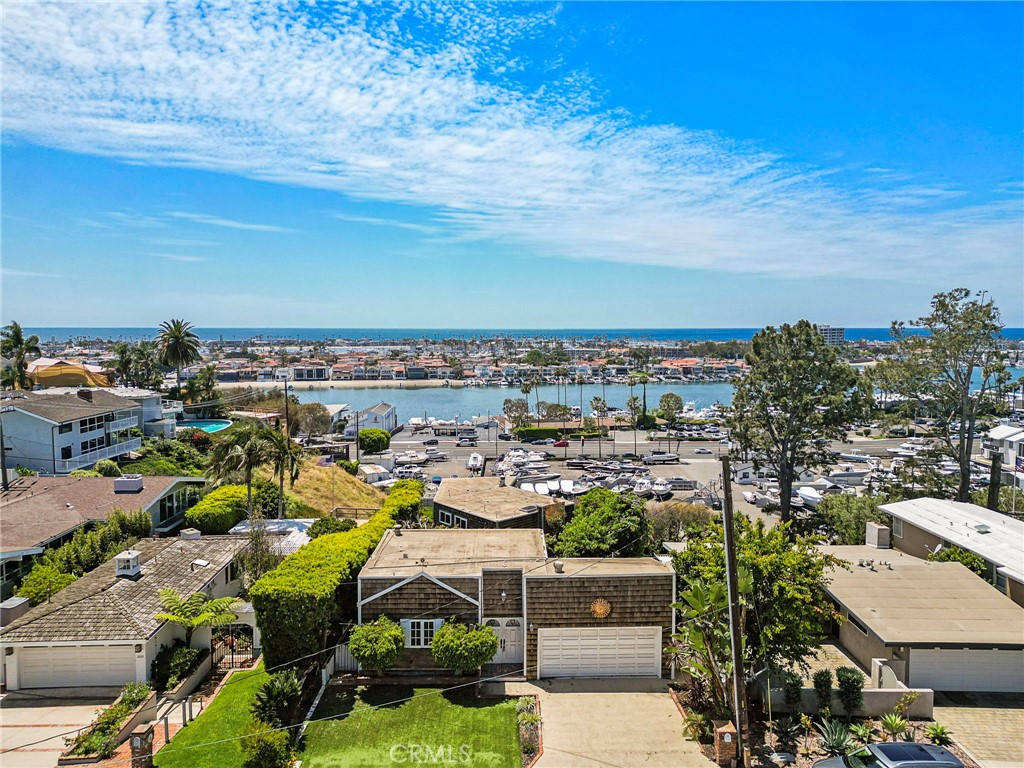2209 Cliff Drive