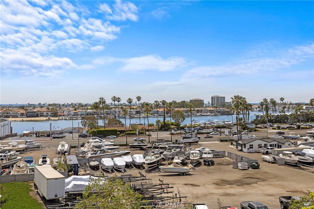 2209 Cliff Drive
