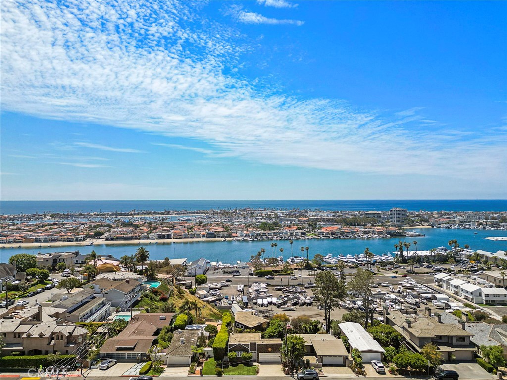 2209 Cliff Drive