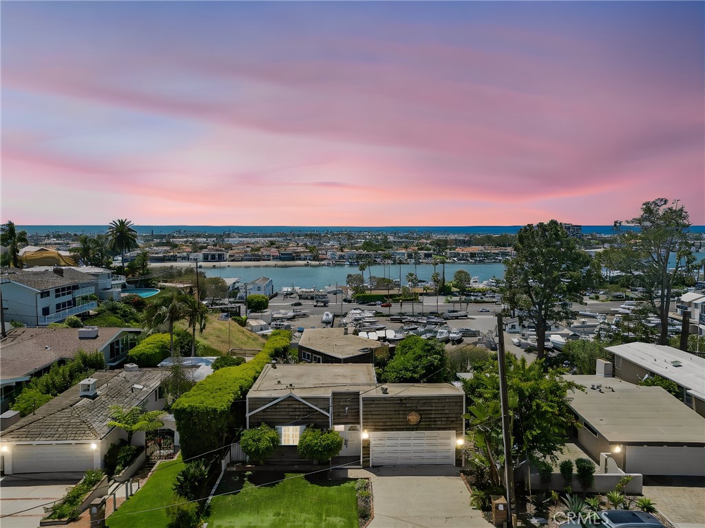 2209 Cliff Drive
