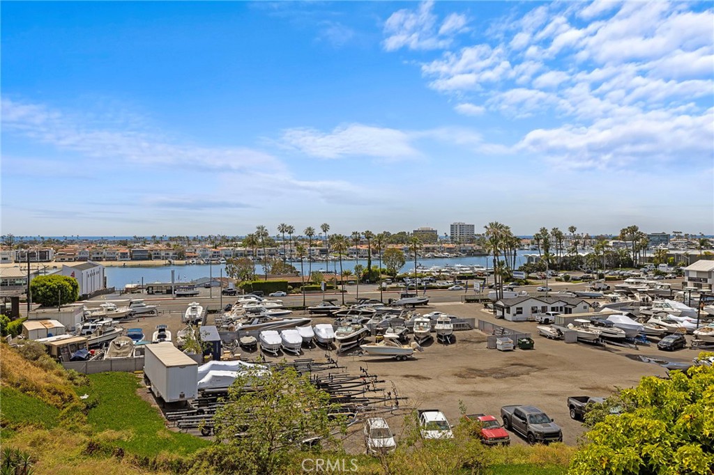 2209 Cliff Drive