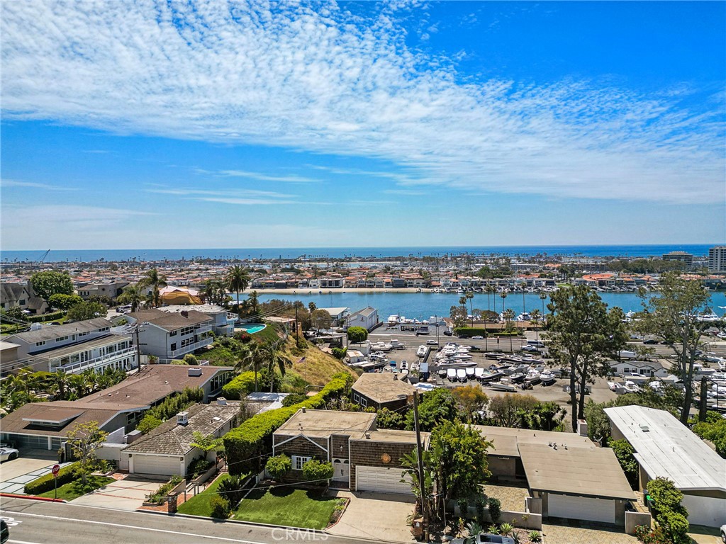 2209 Cliff Drive