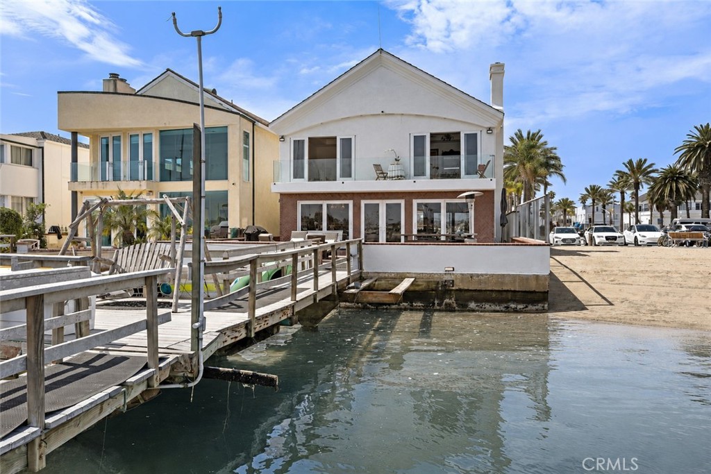 1444 W Bay Avenue