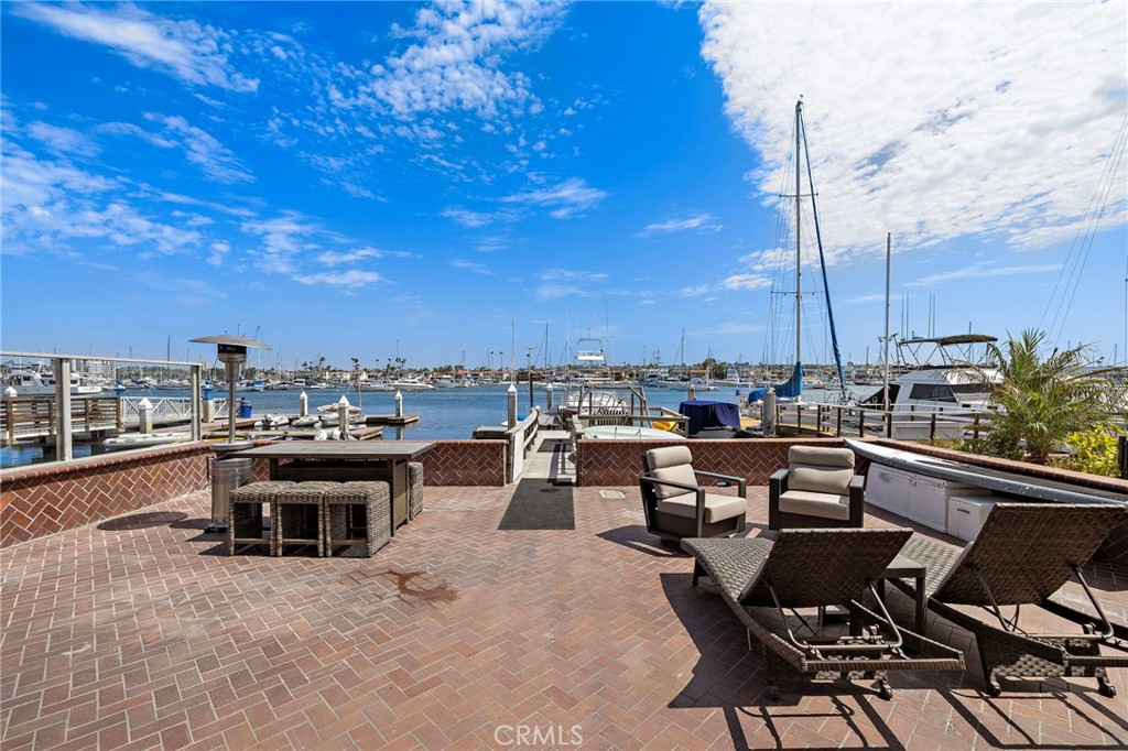 1444 W Bay Avenue