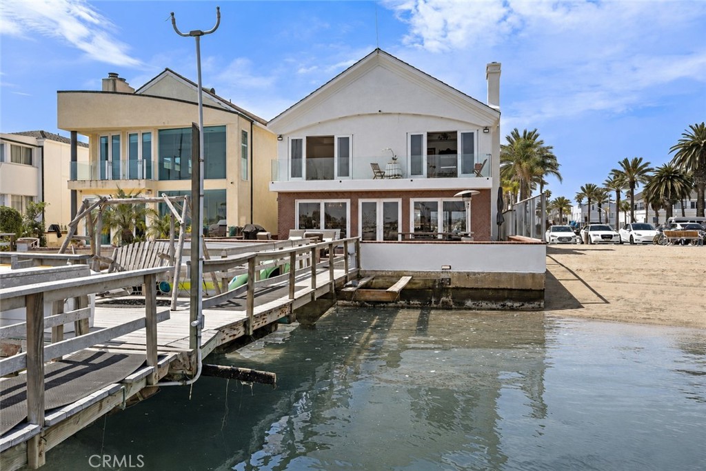 1444 W Bay Avenue