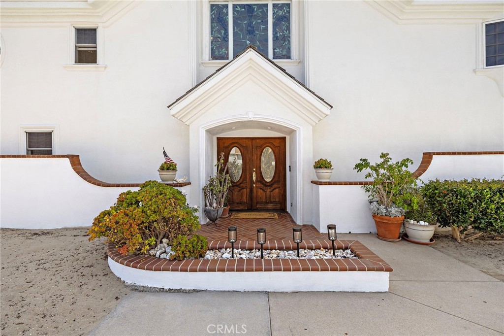 1444 W Bay Avenue