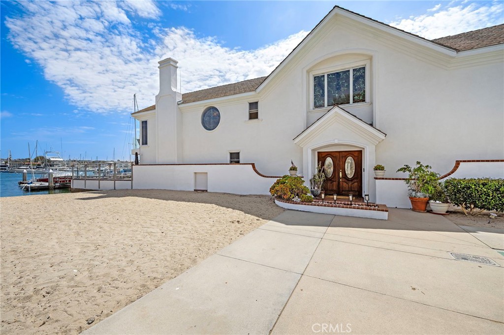 1444 W Bay Avenue