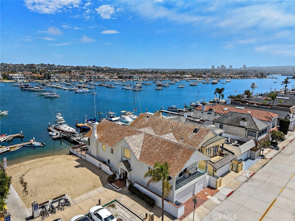 1444 W Bay Avenue