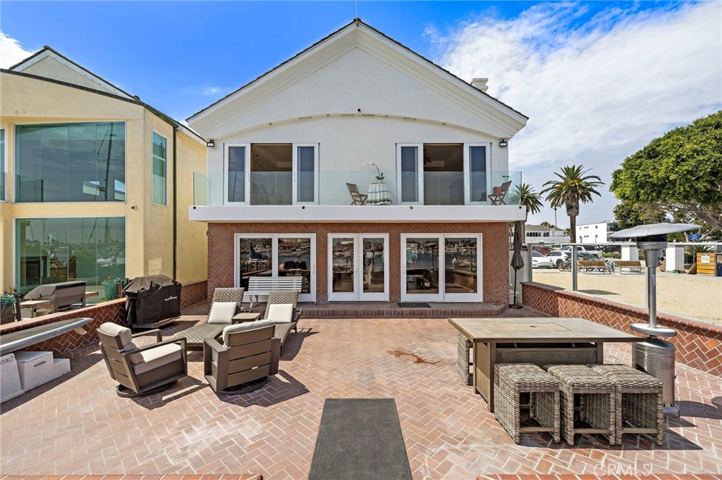 1444 W Bay Avenue