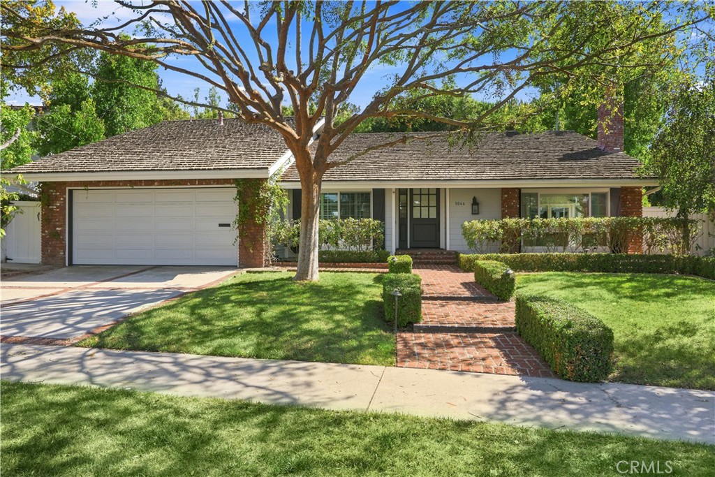 1844 Newport Hills E