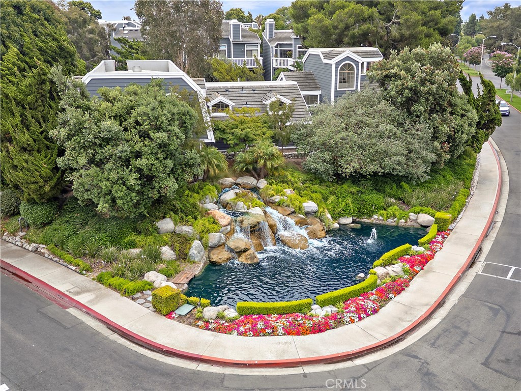 20331 Bluffside Circle A-211