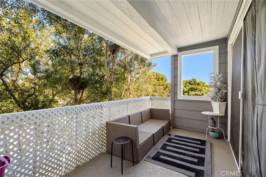 20331 Bluffside Circle A-211