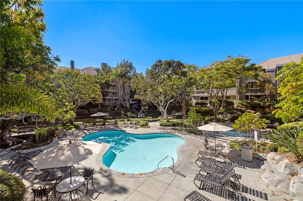 20331 Bluffside Circle A-211
